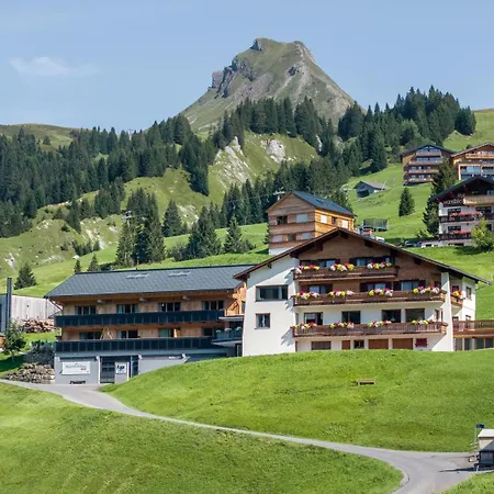 Appartementhaus Uga Apartmán Damuels