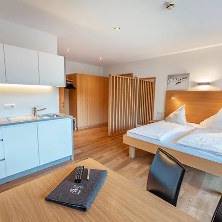 Appartementhaus Uga * Damuels